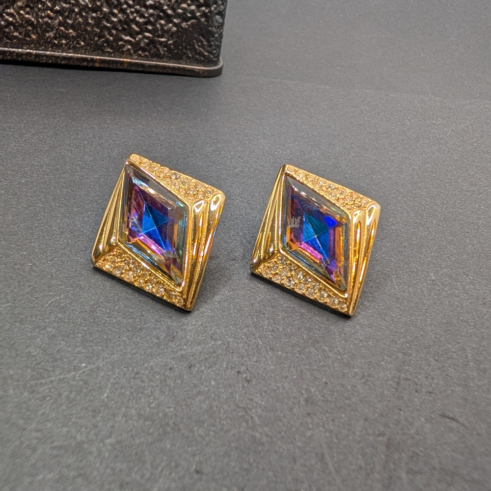 Oscar de la Renta Gold and Iridescent Square Earrings